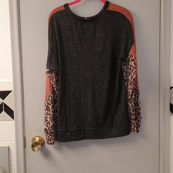 Sweater - Picture 2 of 3